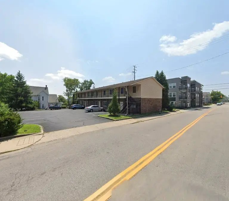 Amethyst House - Men's House - Image 7 of 7