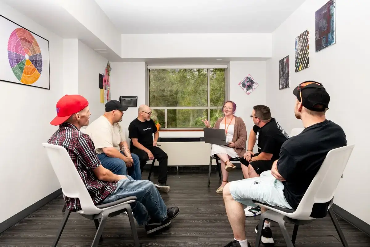 Avenues Recovery Center at Fort Wayne - Image 3 of 20