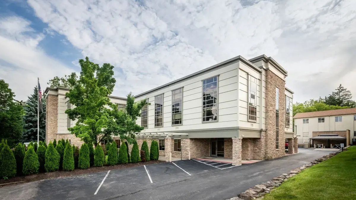 Avenues Recovery Center at Fort Wayne - Image 1 of 20