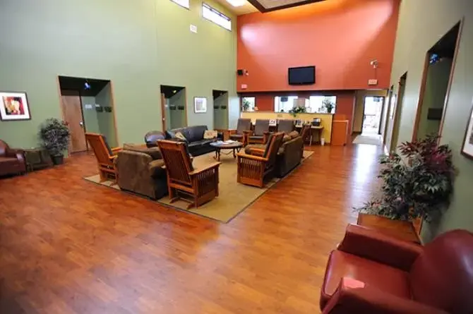 Brentwood Springs - Image 16 of 20