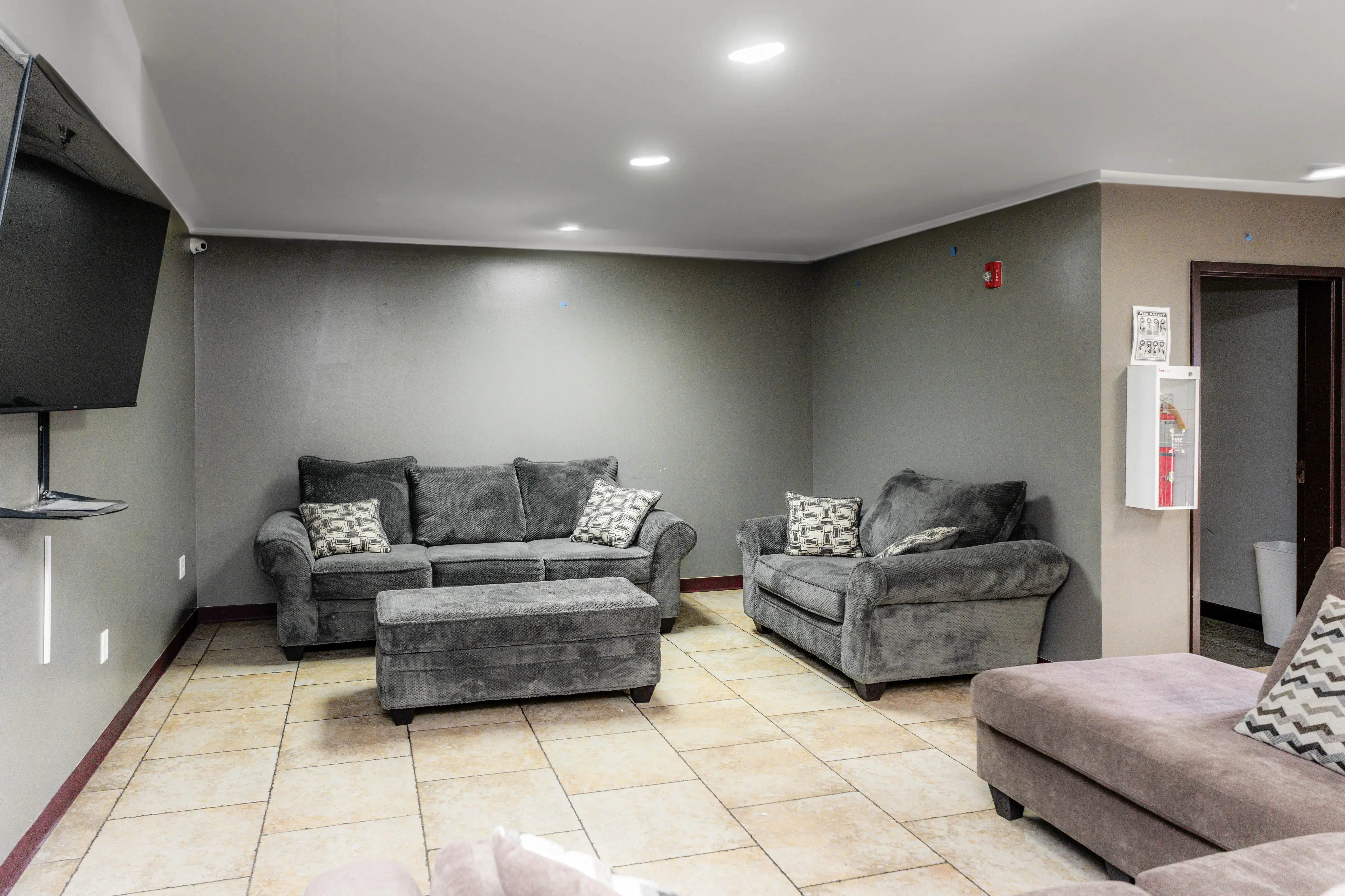 Cardinal Recovery - Image 6 of 13