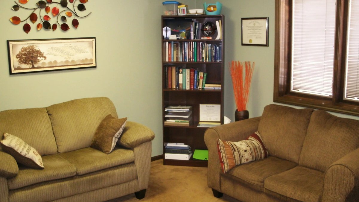McArthur Counseling Center - Image 2 of 15