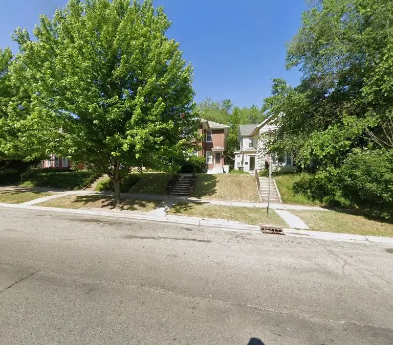 Oxford House - Emyla - Image 3 of 3