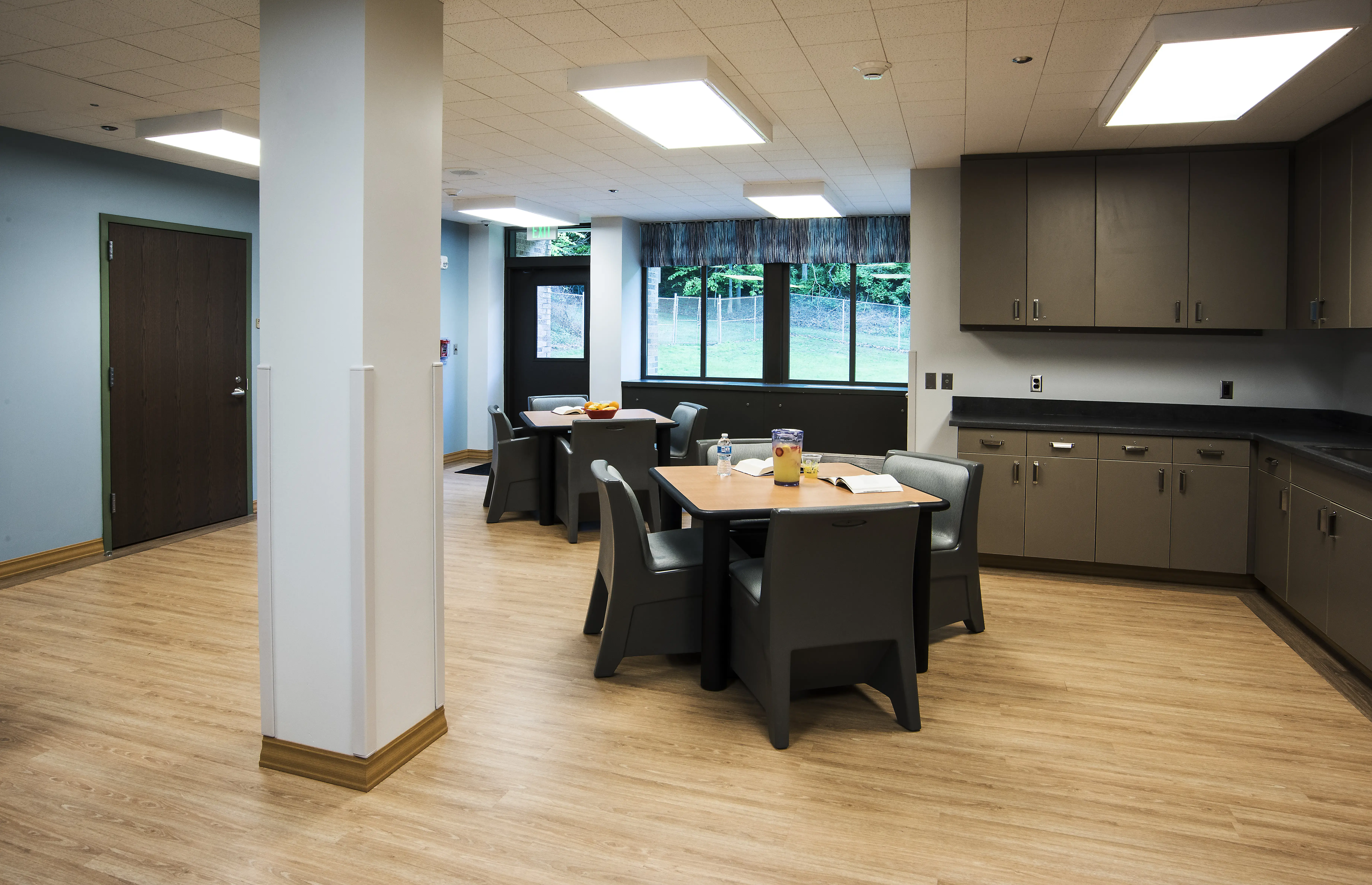 River Bend Hospital - Image 9 of 11