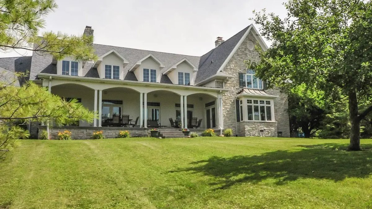 Selah House - Image 1 of 20