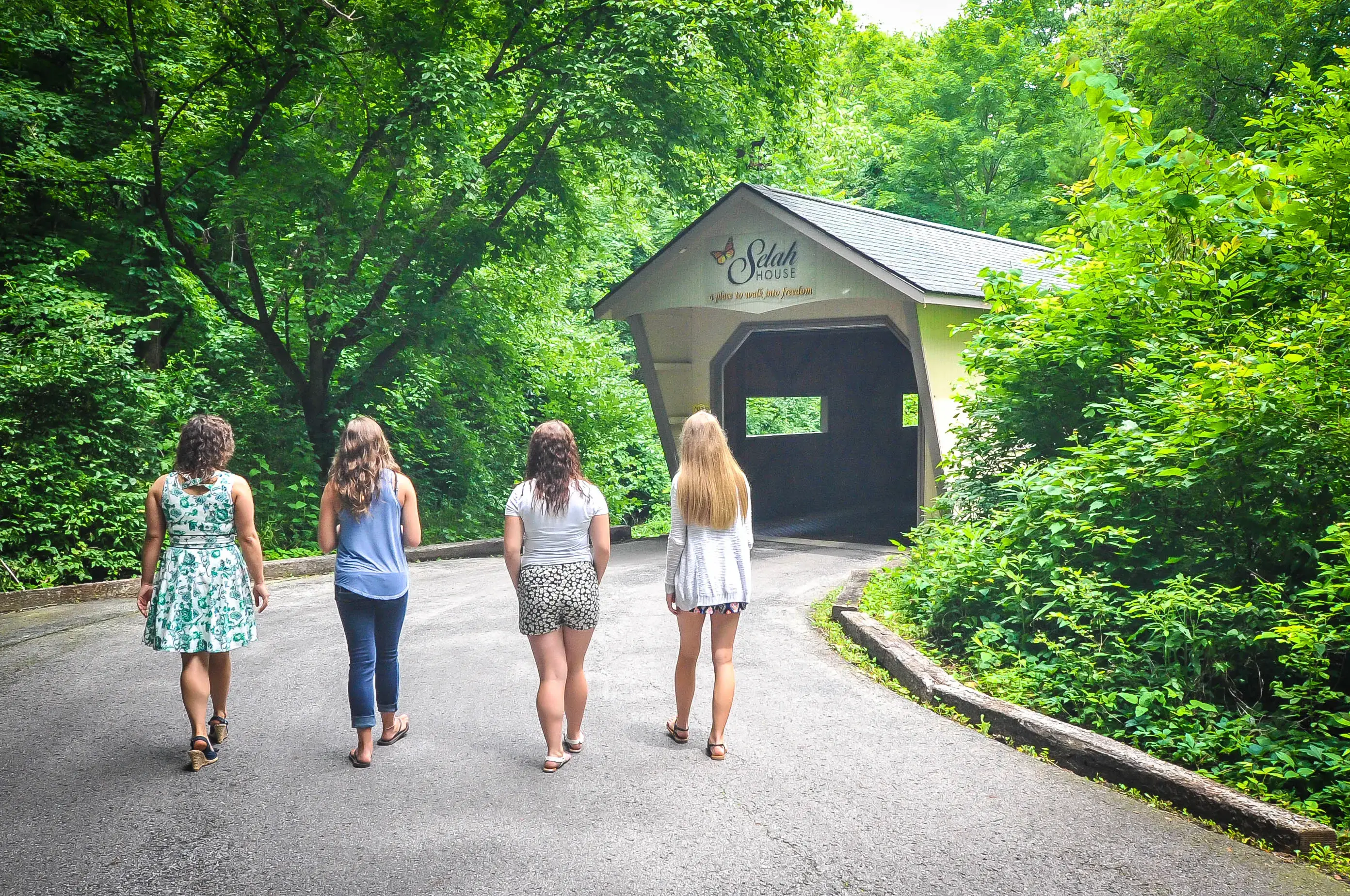 Selah House - Image 16 of 20