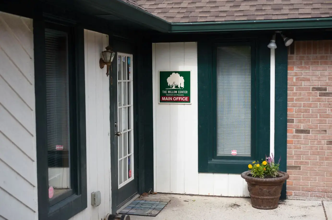 Willow Center - Image 9 of 20