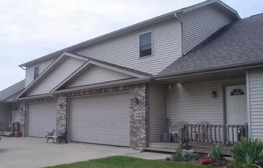 Women in Transition - Image 1 of 5