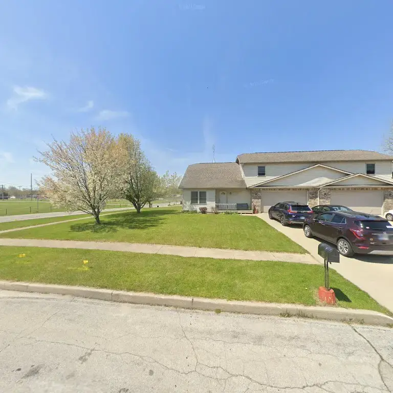 Women in Transition - Image 5 of 5